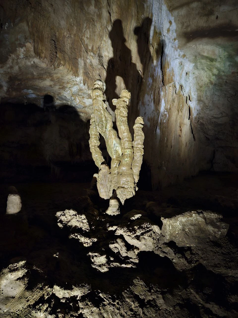 Мартвильский каньон, чёрные пески Уреки и пещера Прометея - из Батуми (Антония)