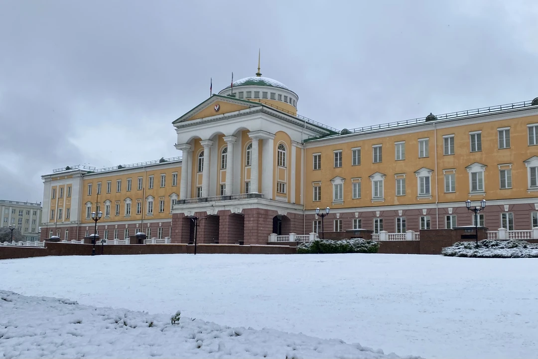Нам понравился гид Сергей, нам понравился маршрут. Экскурсия прошла, как заявлено, в машине, но были выходы