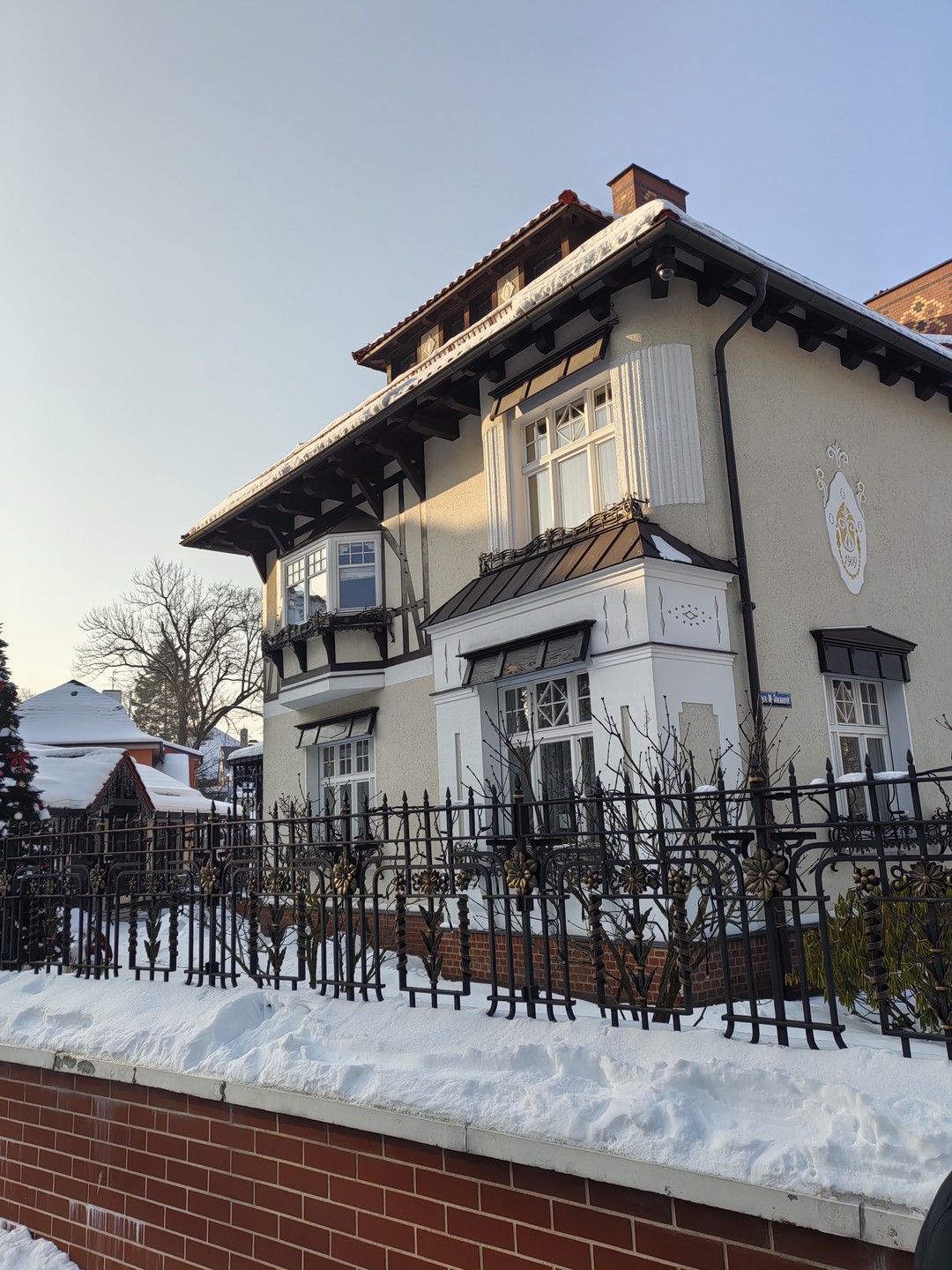 Были на экскурсии 21 января. Погода была холодной. Но мы были на автобусе))) Это очень удобно