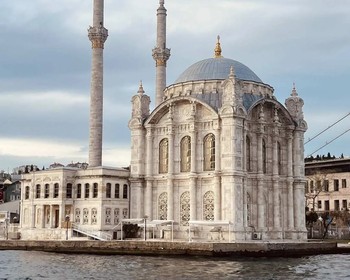 Район Балат, дворец Бейлербейи