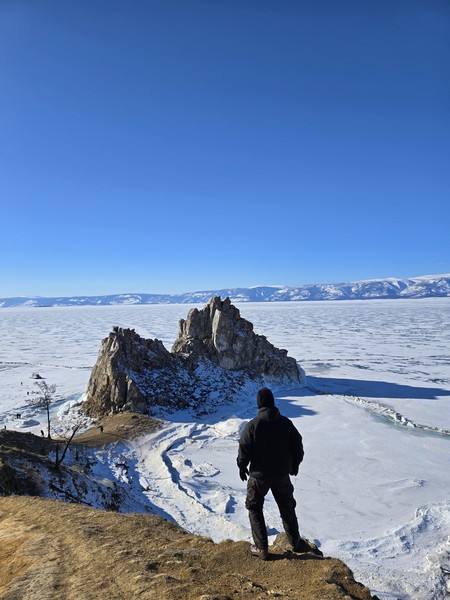 От тура на Байкал получили просто волшебные впечатления, большое русское "мерси" нашему водителю и гиду Александру: