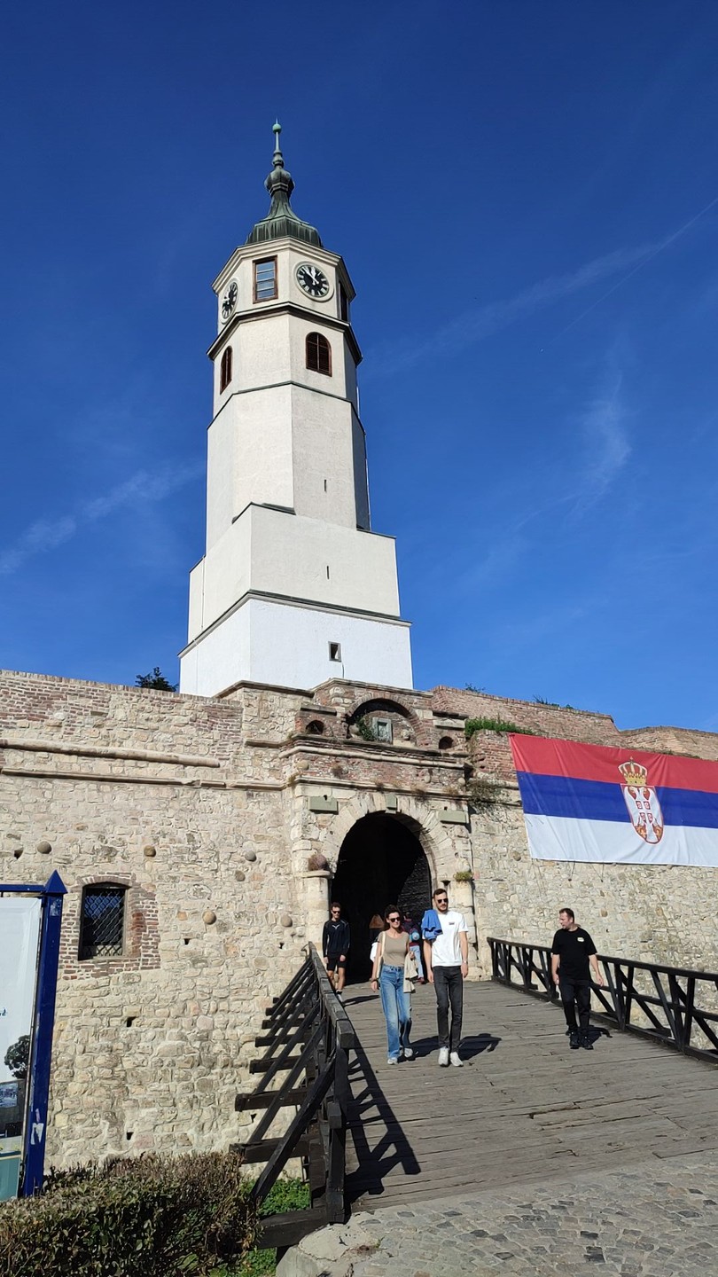 Великолепно проведённая экскурсия. Море разнообразной и интересной информации. На самые неожиданные темы и интересы. И главное