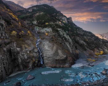 Цейское ущелье, Сказский ледник