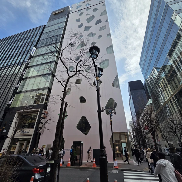 Спасибо огромное Маргарите за экскурсию. Все рассказала и с исторической точки зрения про Токио и просто какие сейчас и чем живут