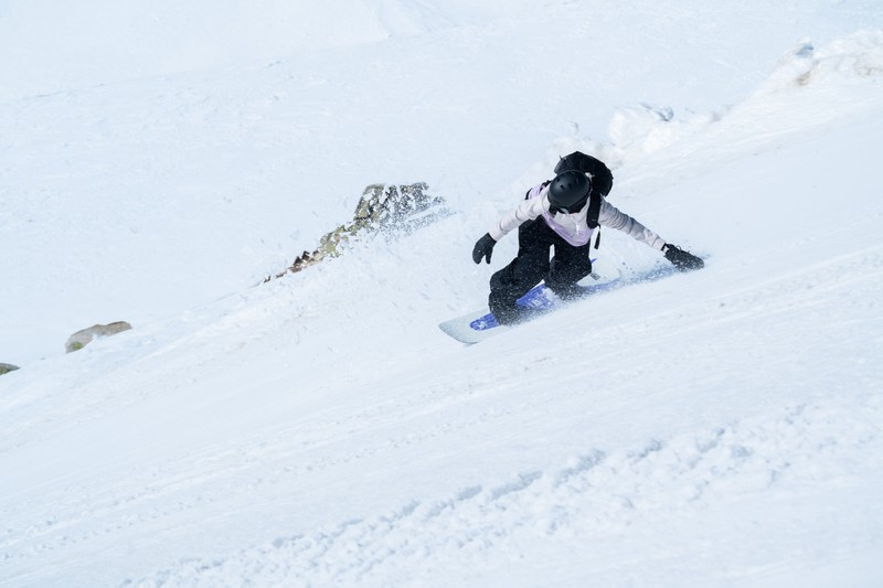 По снежным склонам курортов "Мамисон" и "Цей": горнолыжный тур в Осетию с экскурсией по Владикавказу