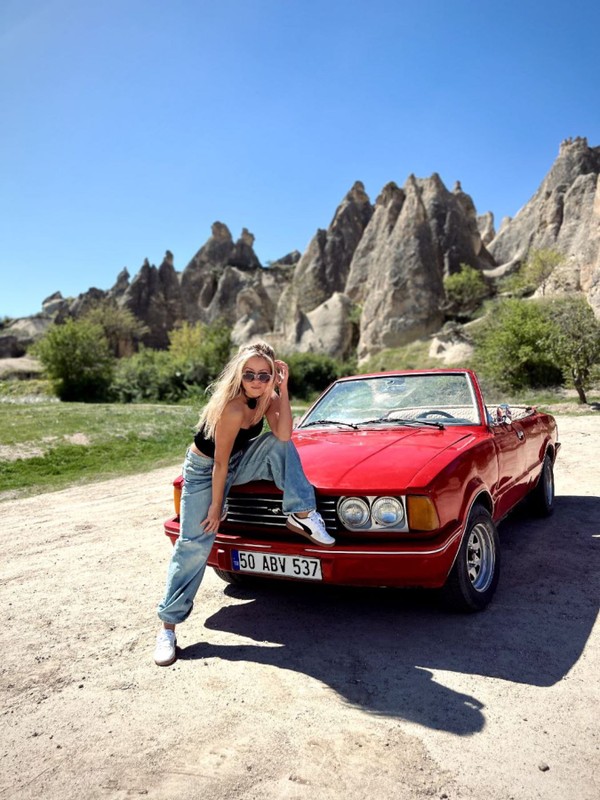 По долинам Каппадокии - на классическом автомобиле