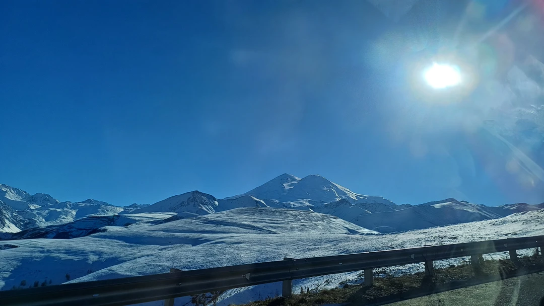 Организация на высоком уровне. В кратчайшие сроки подбрали попутчиков и скорректировали маршрут с учетом погодных условий.