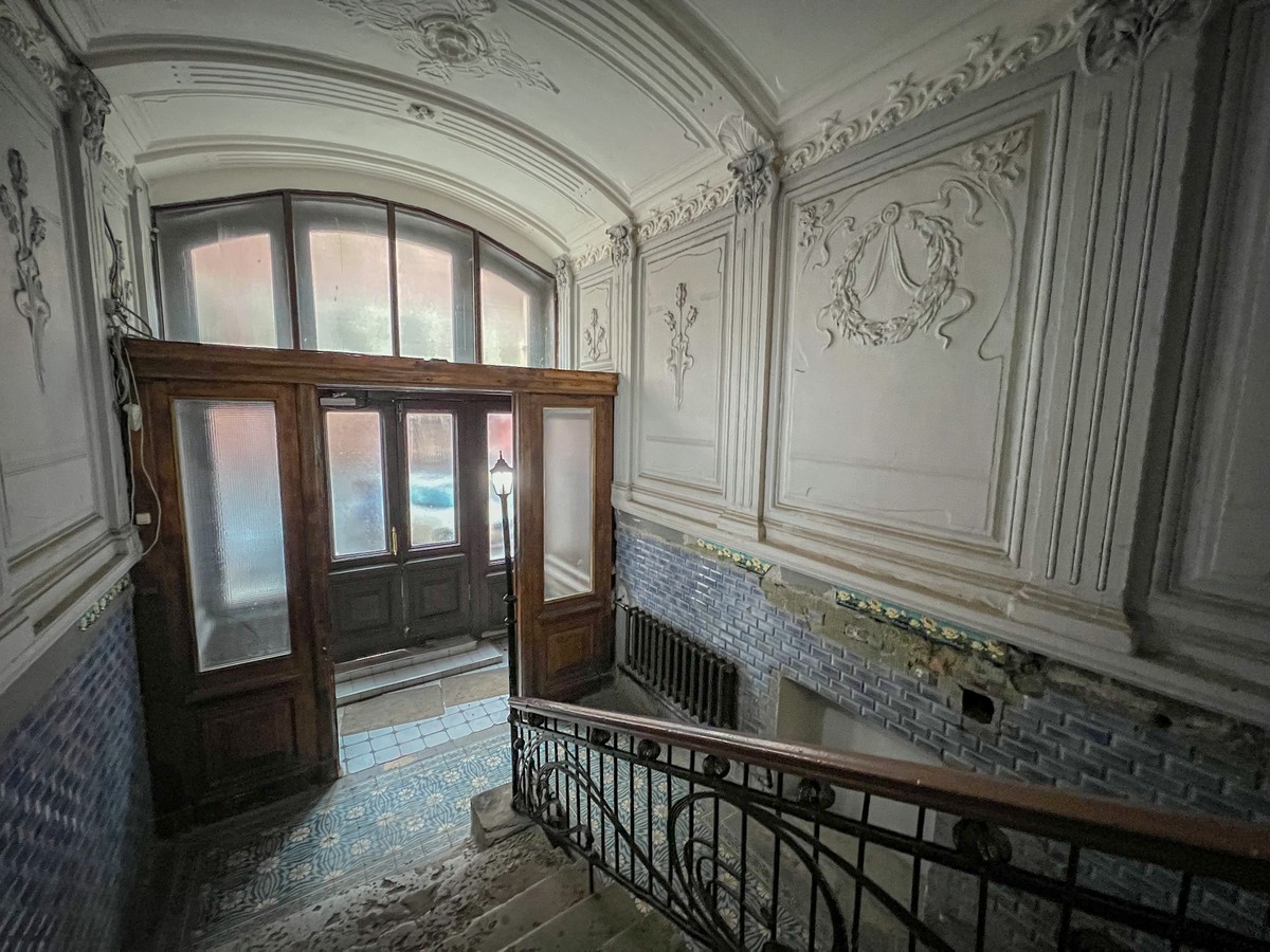 Питерский вайб: парадные, дворы-колодцы и коммуналка Довлатова (3/17)