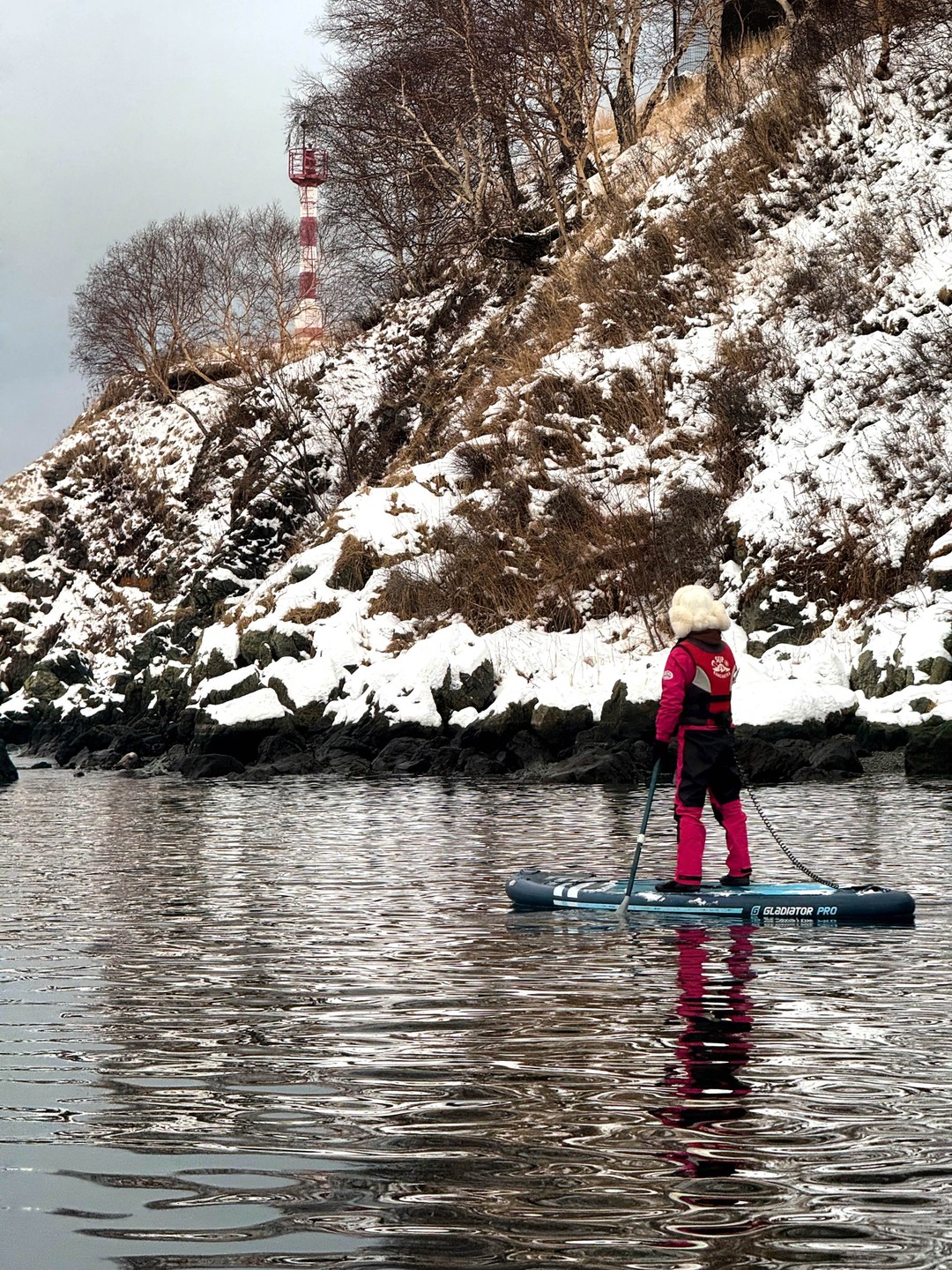 Прекрасная прогулка на сапах! Я вставала на доску сегодня первый раз и осталась в восторге. Гид