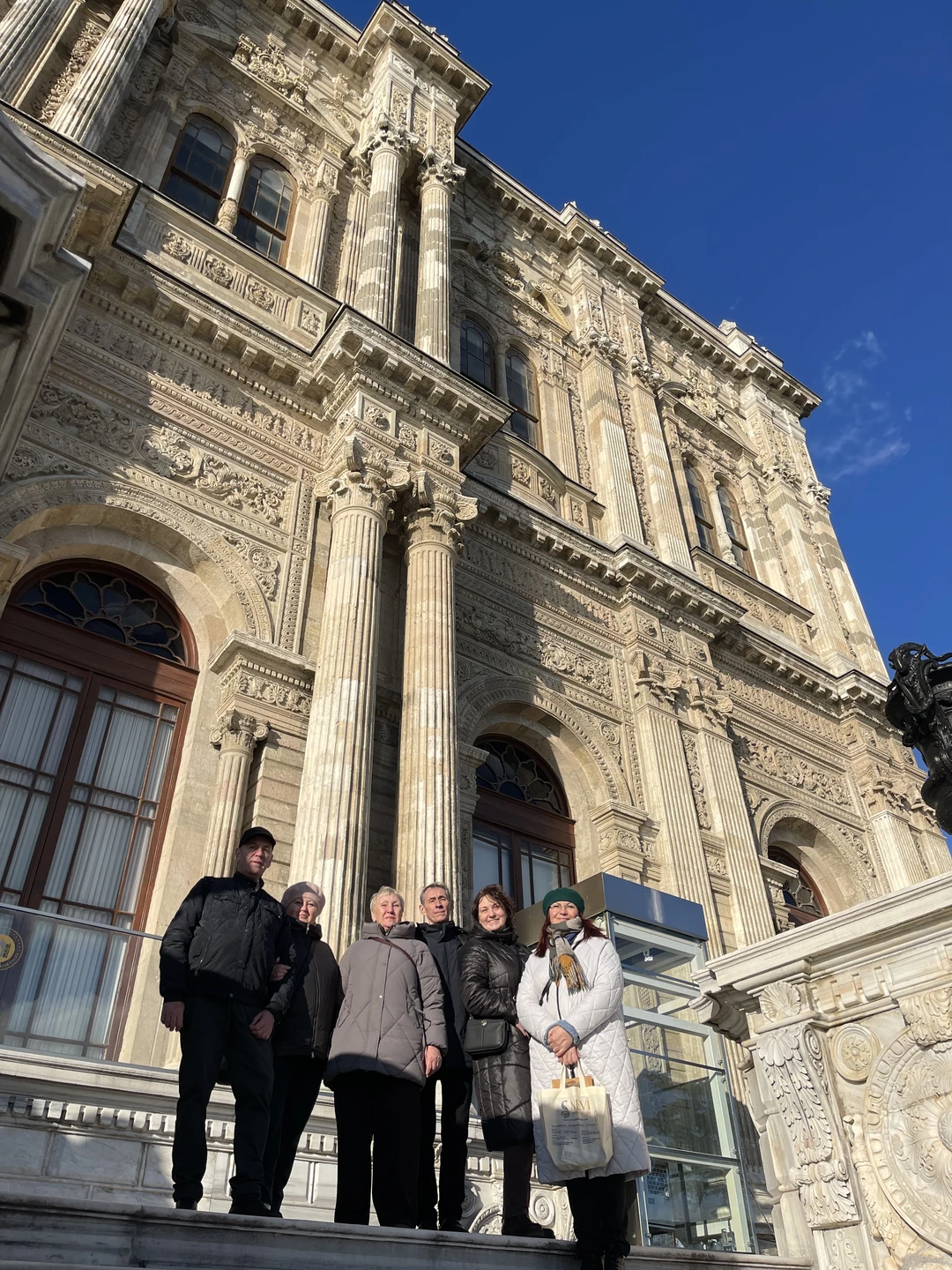 Наша экскурсия состоялась 9 января 2026 года. Очень переживали как бы не разминуться к экскурсоводом, так