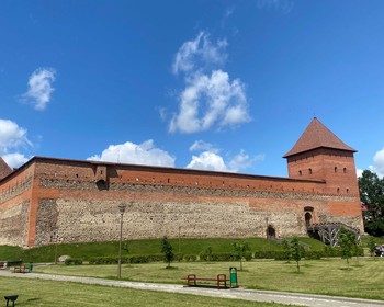Гродно, Лидский замок, возвращение в Минск