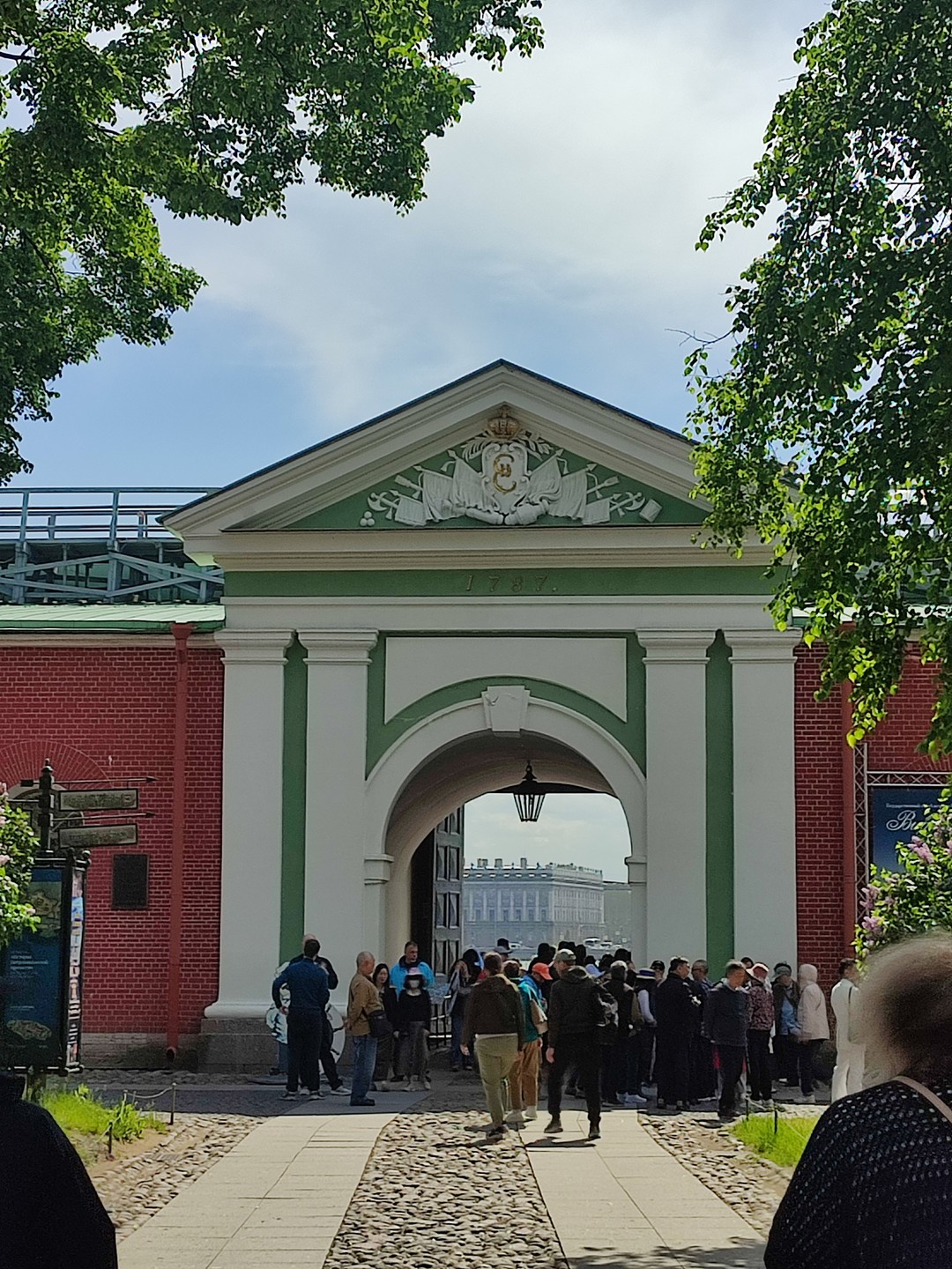 Истории Петропавловской крепости и выстрел пушки (в мини-группе) (Алия)