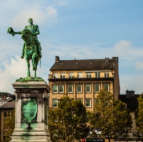 https://resize.tripster.ru/nxyLe7XHCGkMoLJPG7g1ugPQbLg=/fit-in/384x289/filters:no_upscale()/https://cdn.tripster.ru/photos/b121c2e7-72ed-47ca-9ae0-168ef701b6dc.png