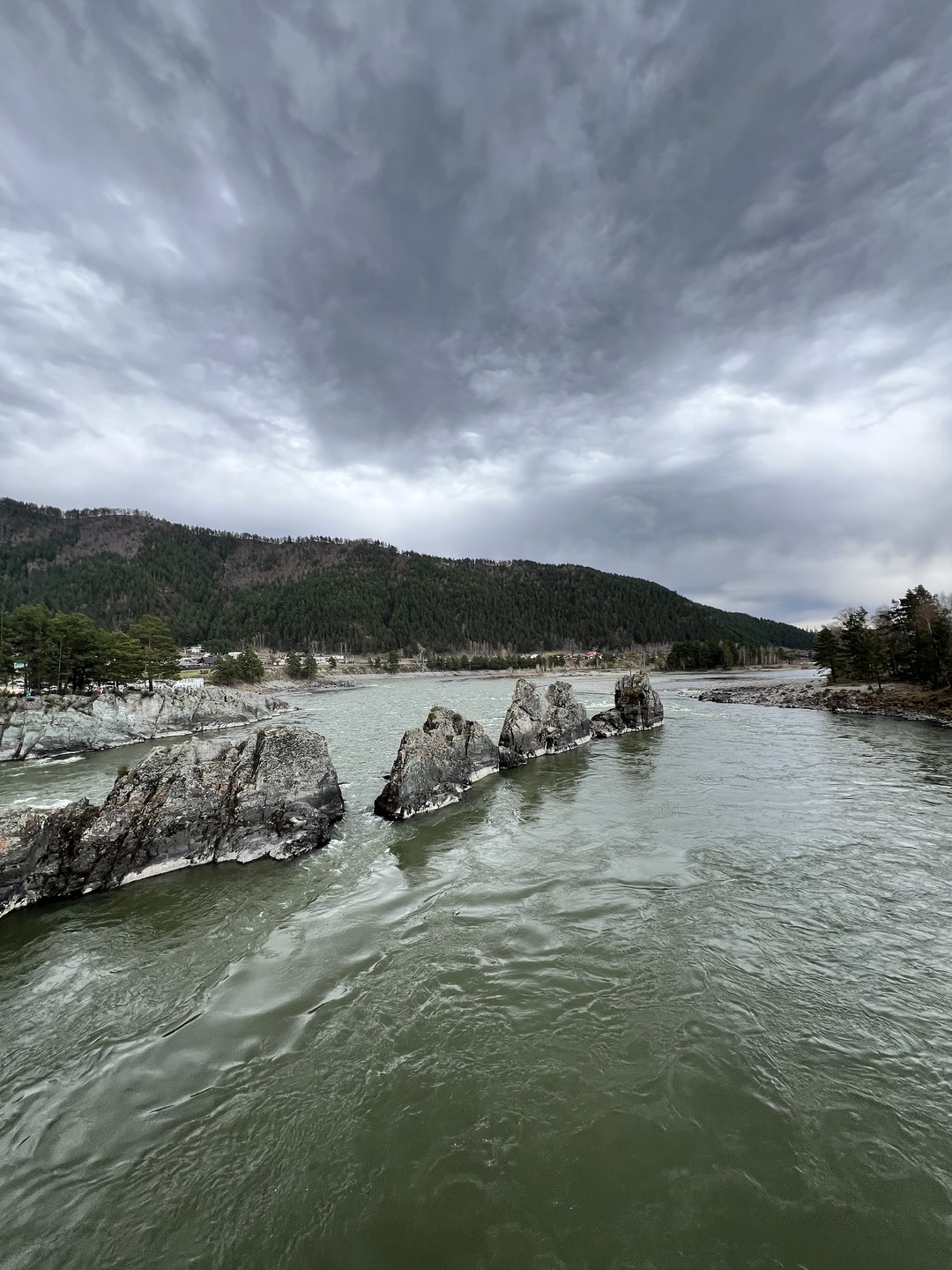 Алтай прекрасен, как всегда, в любую погоду. Только нужно быть готовым к переменам погоды. Гид Аркадий