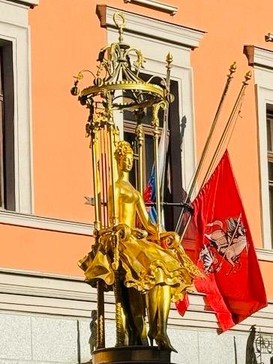 С удовольствием сходила на новую экскурсию с Лилией. Удивительно, как позитивно и интересно можно узнавать про