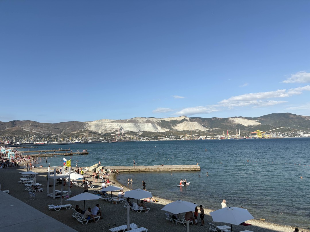 40 минут в Новороссийске и 4 часа в Абрау. Слишком мало времени для того, что бы