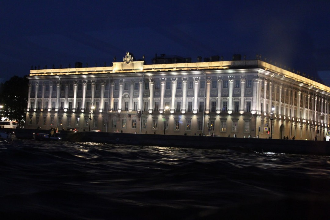 Водная прогулка с аудиогидом на развод мостов (Ирина)