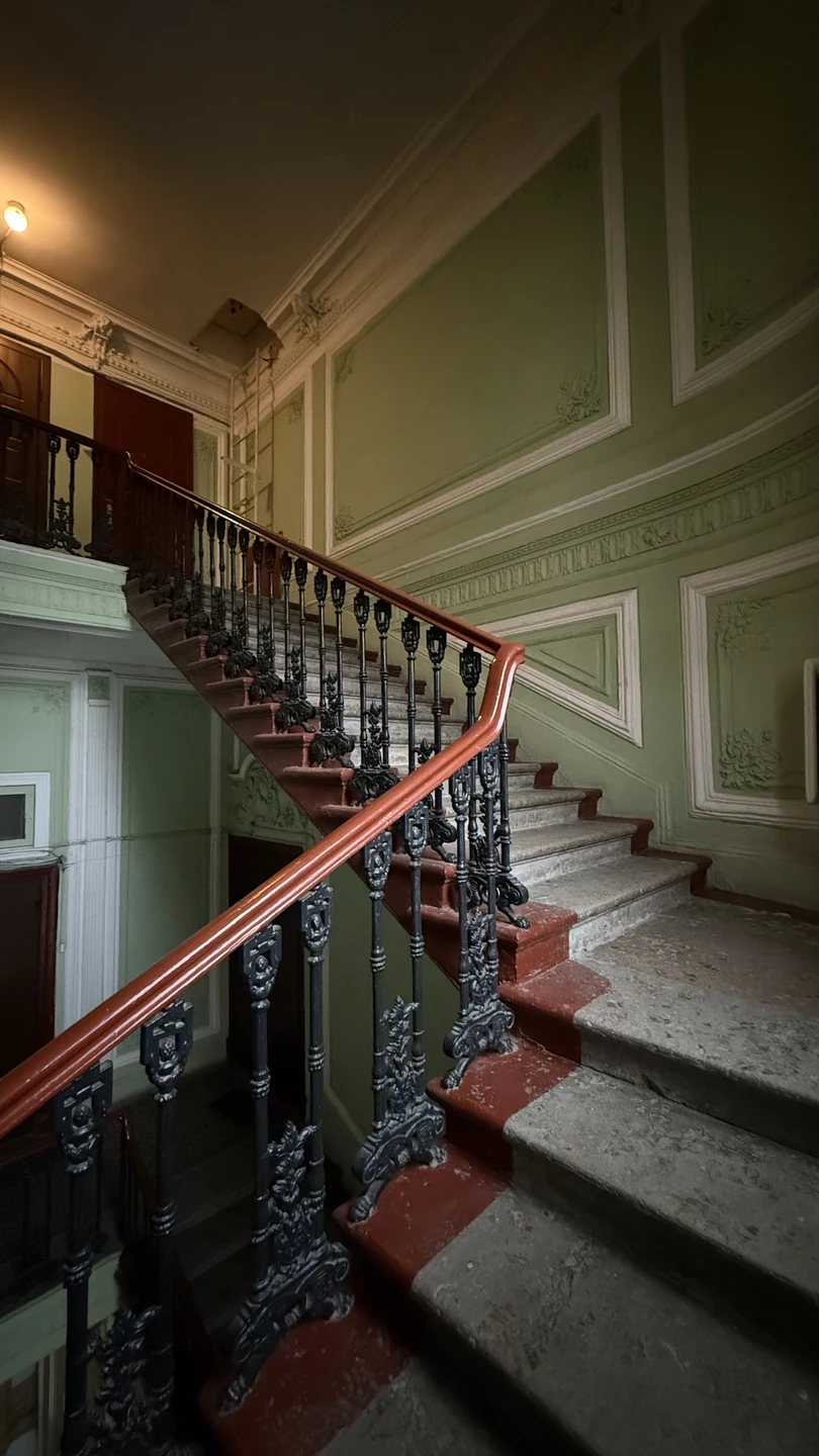 Секретные места Васильевского острова (Топор)