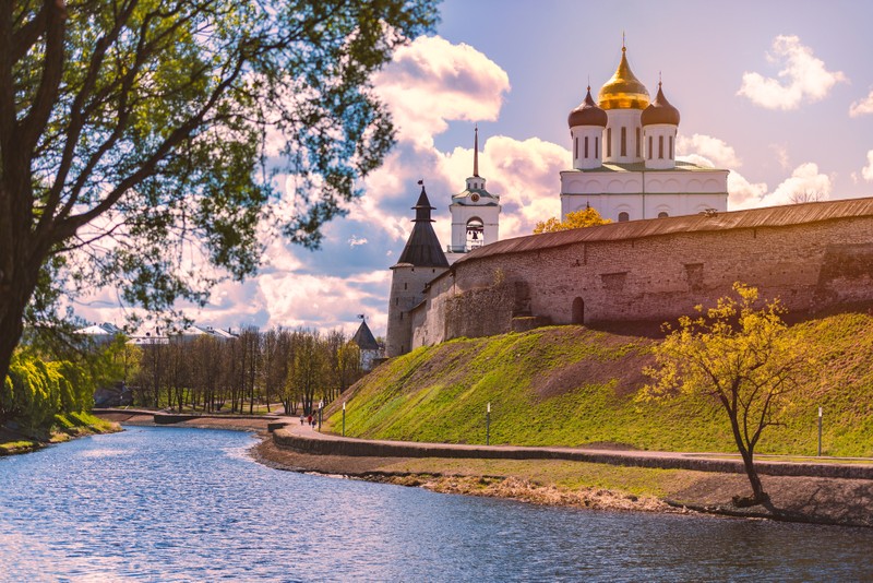 Псковский Кром: многовековая история в деталях