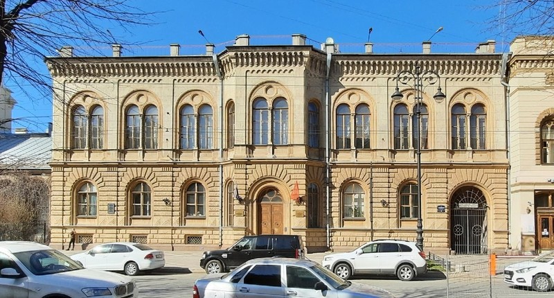 Аристократия Санкт-Петербурга: биографии, драмы, судьбы эмиграции