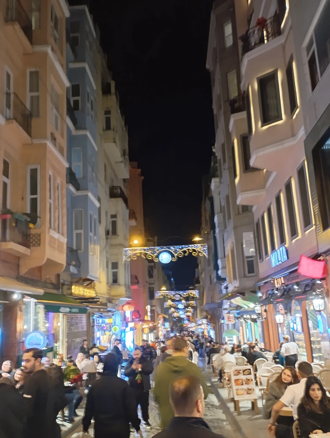 Данную экскурсию можно рекомендовать для путешественников, которые уже посетили основные достопримечательности в городе. С аудио гидом