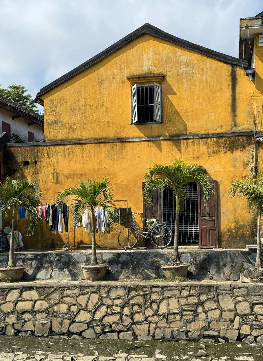 Хойан стоит посетить обязательно, хотя бы в формате однодневной экскурсии. Потрясающий аутентичный городок со своей атмосферой