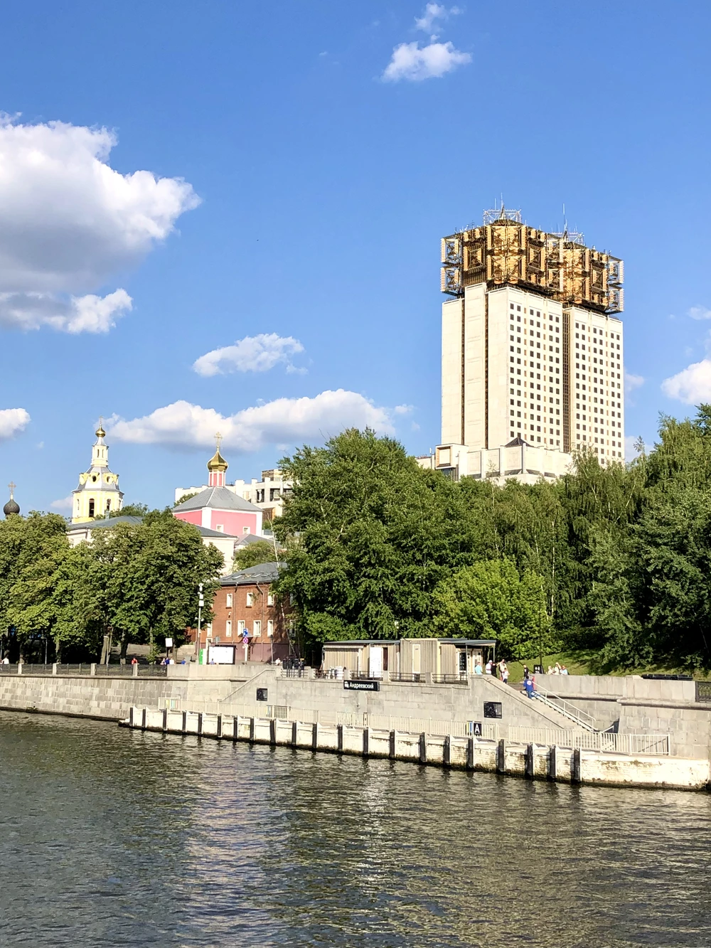 Экскурсия по Москве-реке на роскошном корабле (11/12)