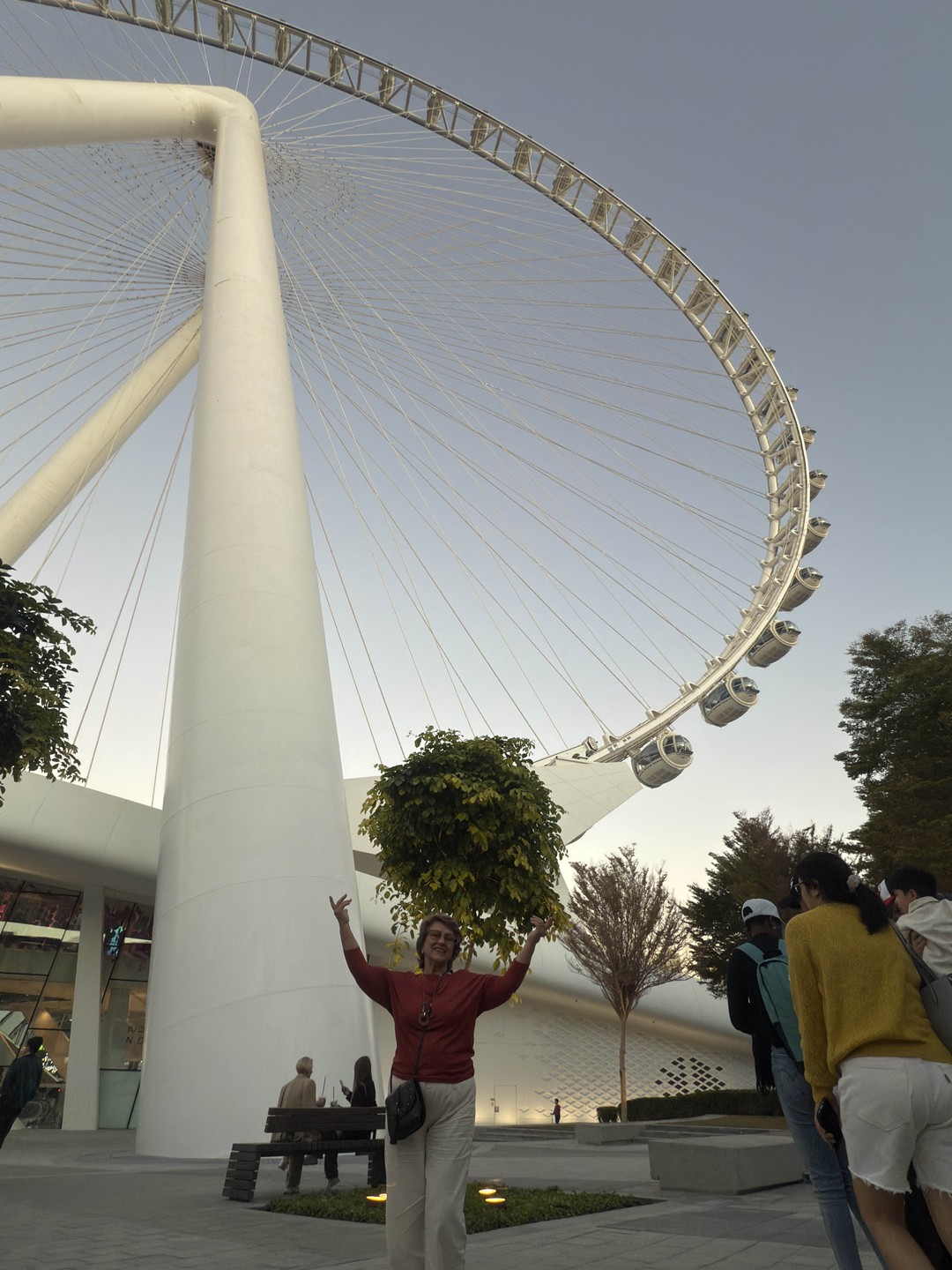 Моя дочь подарила мне сказочное путешествие в Эмираты, а наш гид Али сделал эту сказку реальностью!