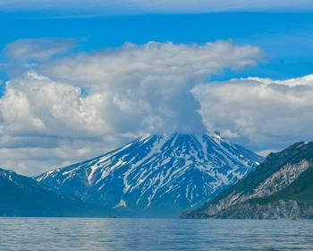 Отдых на Халактырском пляже с баней, крабами и чаем