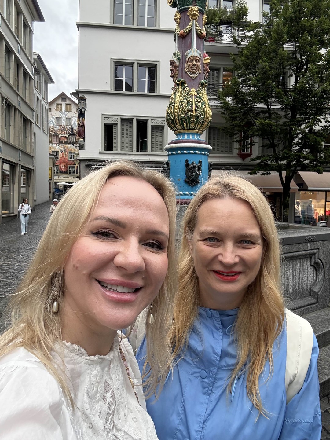 Очень понравилась экскурсия по Люцерну с Натальей! Отличное знание истории города! Даже сильнейший дождь не помешал