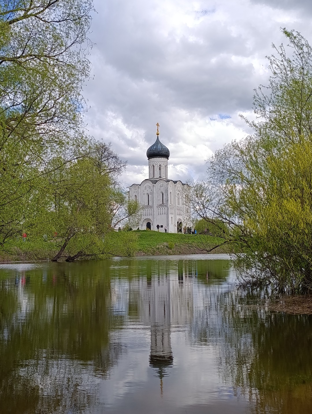 Очень благодарны Елене за увлекательную экскурсию, которая была интересна даже детям (10 лет). Елена очень хороший