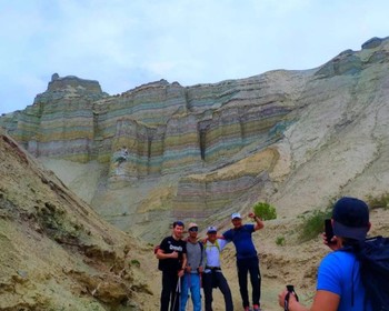 «Алтын-Эмель»: горы Актау и Катутау, 700-летняя ива