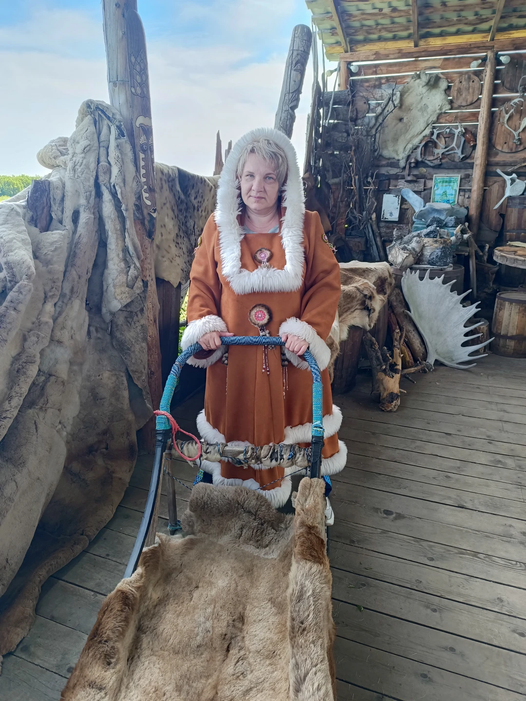 Гидом был Александр, рассказал всё о Камчатке, просто в восторге от его знаний и умения вовлечь в это замечательное место!