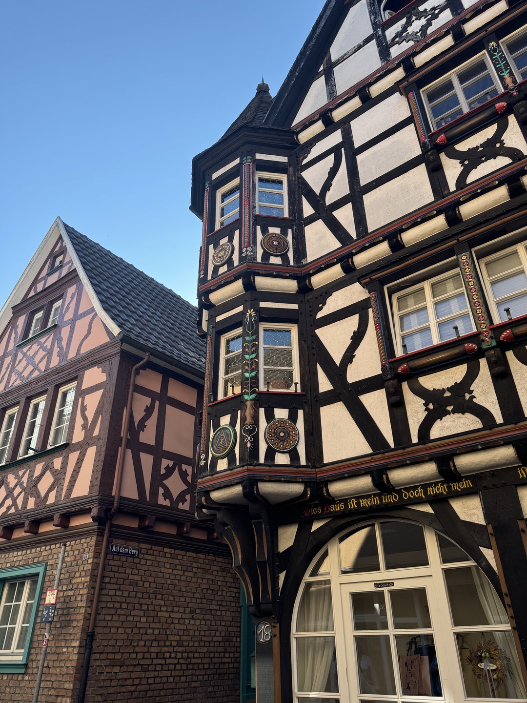 Были в поездке по Германии, остановились в Кельне (конечно, собор и др.)