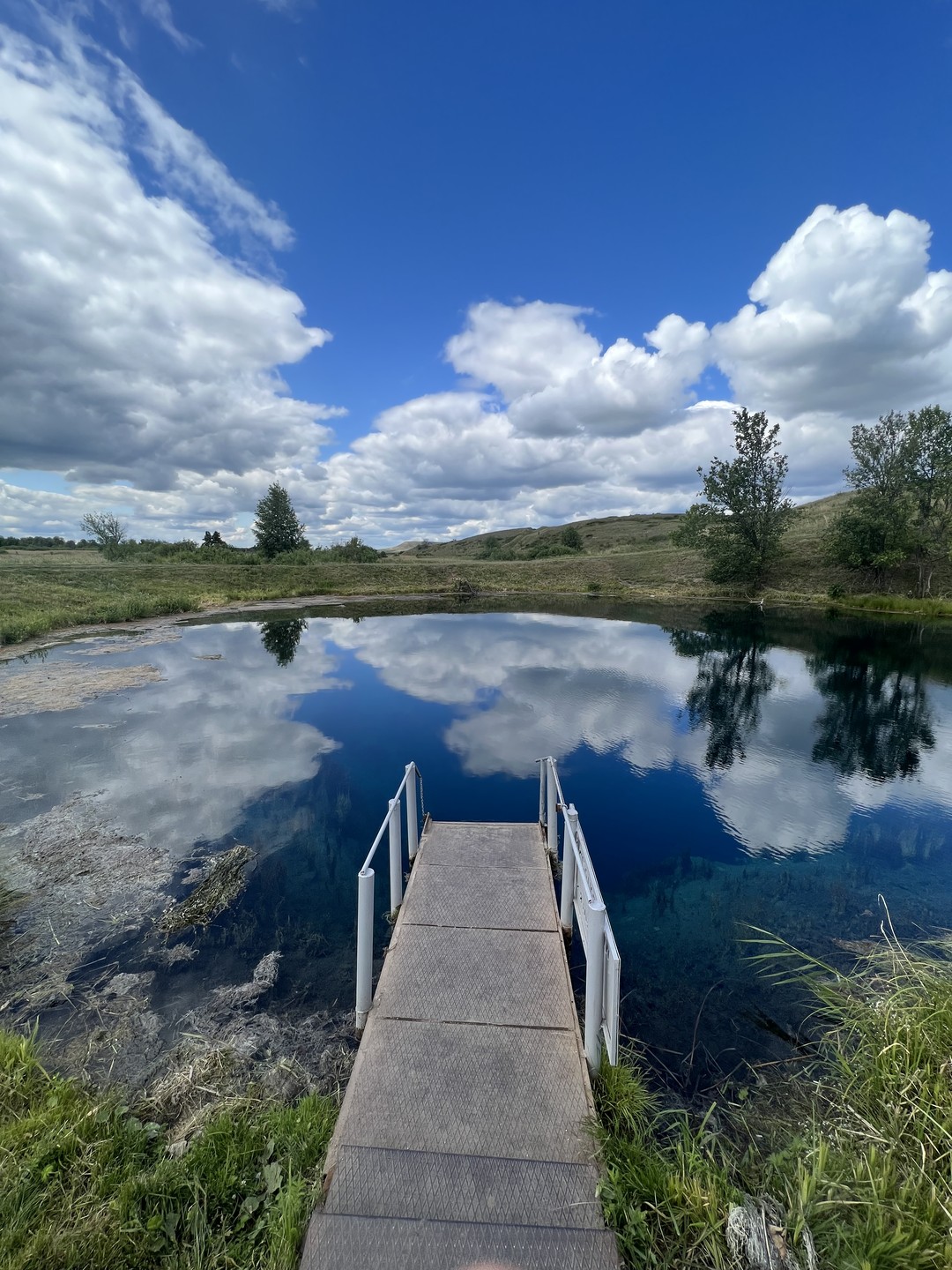 Голубое озере - очень интересное место! Чистейшая холодная вода, фантастические космические подводные пейзажи, дружелюбная команда, интересные