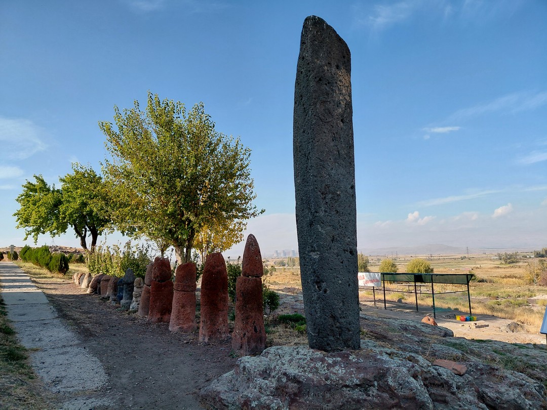 Рекомендуем экскурсию от Тиграна, который учтёт все ваши пожелания! Познакомитесь с историко-культурным, религиозным и археологическим наследием