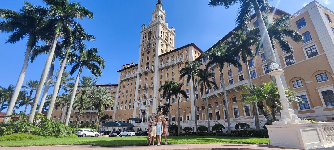 Мы заказали экскурсию "Секретный Майами" и остались очень довольны. Нашим гидом была Екатерина. Она уточнила у