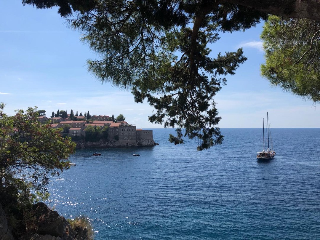 Добрый вечер, дорогие друзья-путешественники!