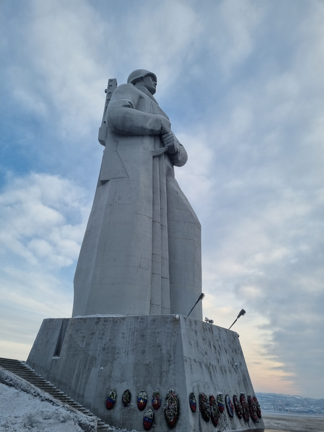 Арктический город-порт. Весь Мурманск за один день (Владимир)