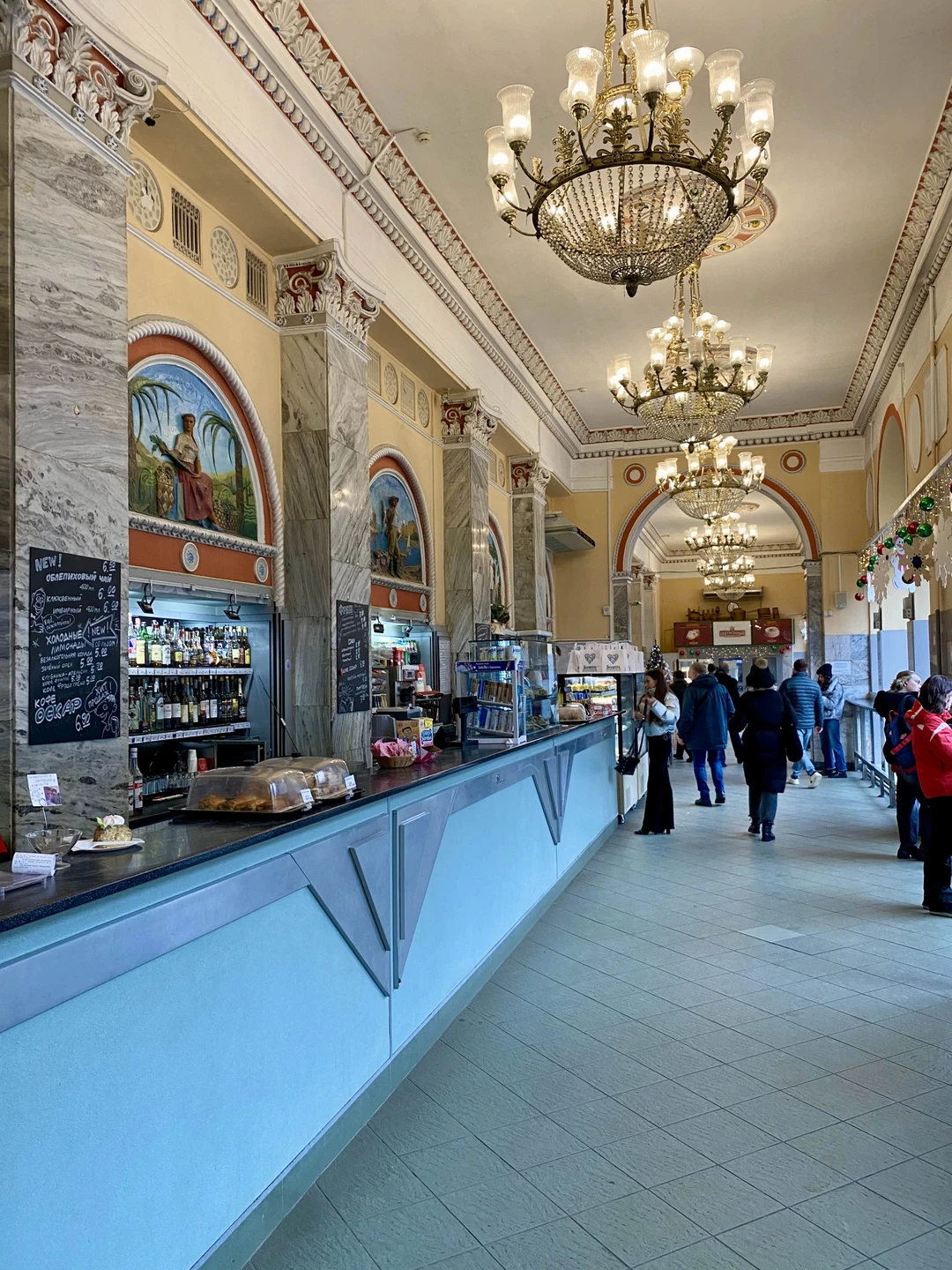 Спасибо большое Ярославу за замечательную обзорную экскурсию! Было очень интересно послушать и осмотреться в первый день