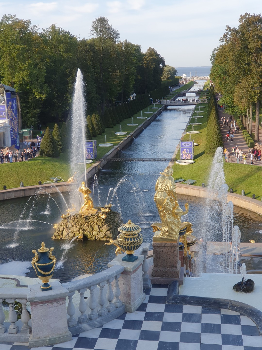 Из Санкт-Петербурга в Петергоф и Кронштадт: 2 города за 1 день (Кристина)
