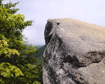 Гора Лягушка и вулканы Итурупа