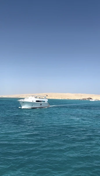 Oранж бей — красиво, ярко, как с рекламы: белый песок и нереальная вода 😍