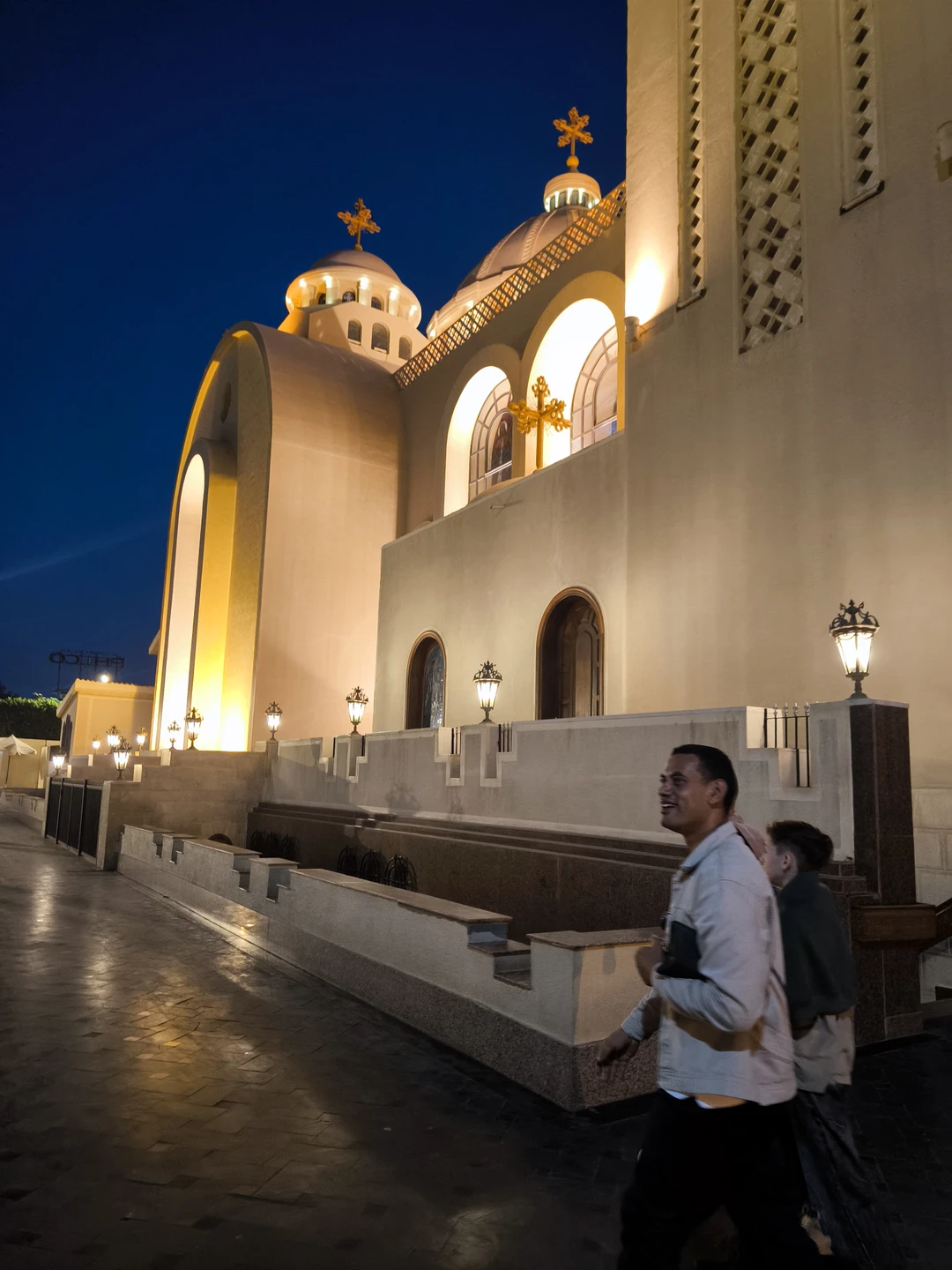 Нам очень понравилась экскурсия, еда, кофе. Но больше всего наш гид Ияд! Столько интересных, познавательных и