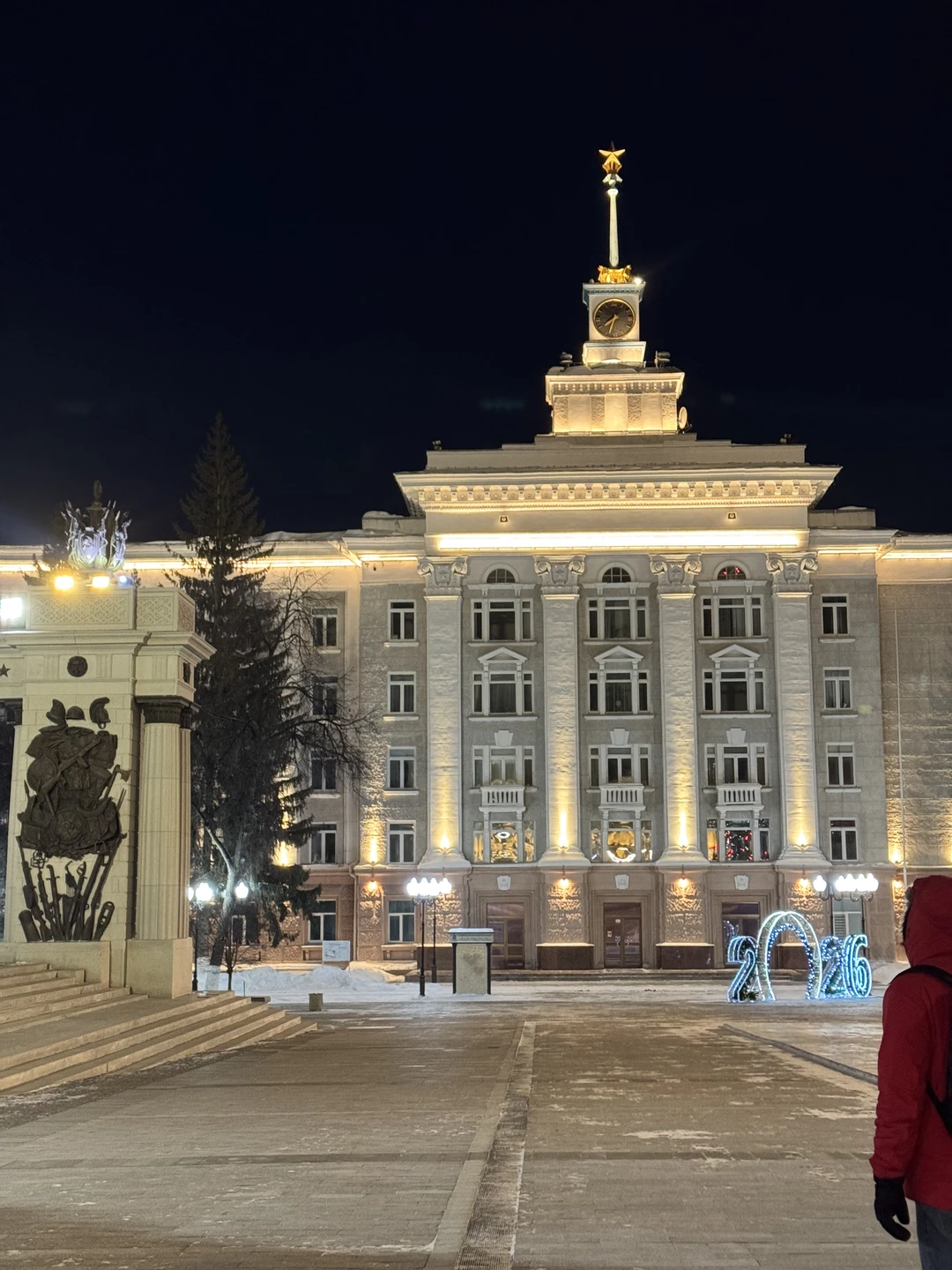 Необычная экскурсий в наушниках, в сопровождении прекрасной гостеприимной Ирины! Встретила, чаем напоила, шоколадом угостила, подарок подарила!