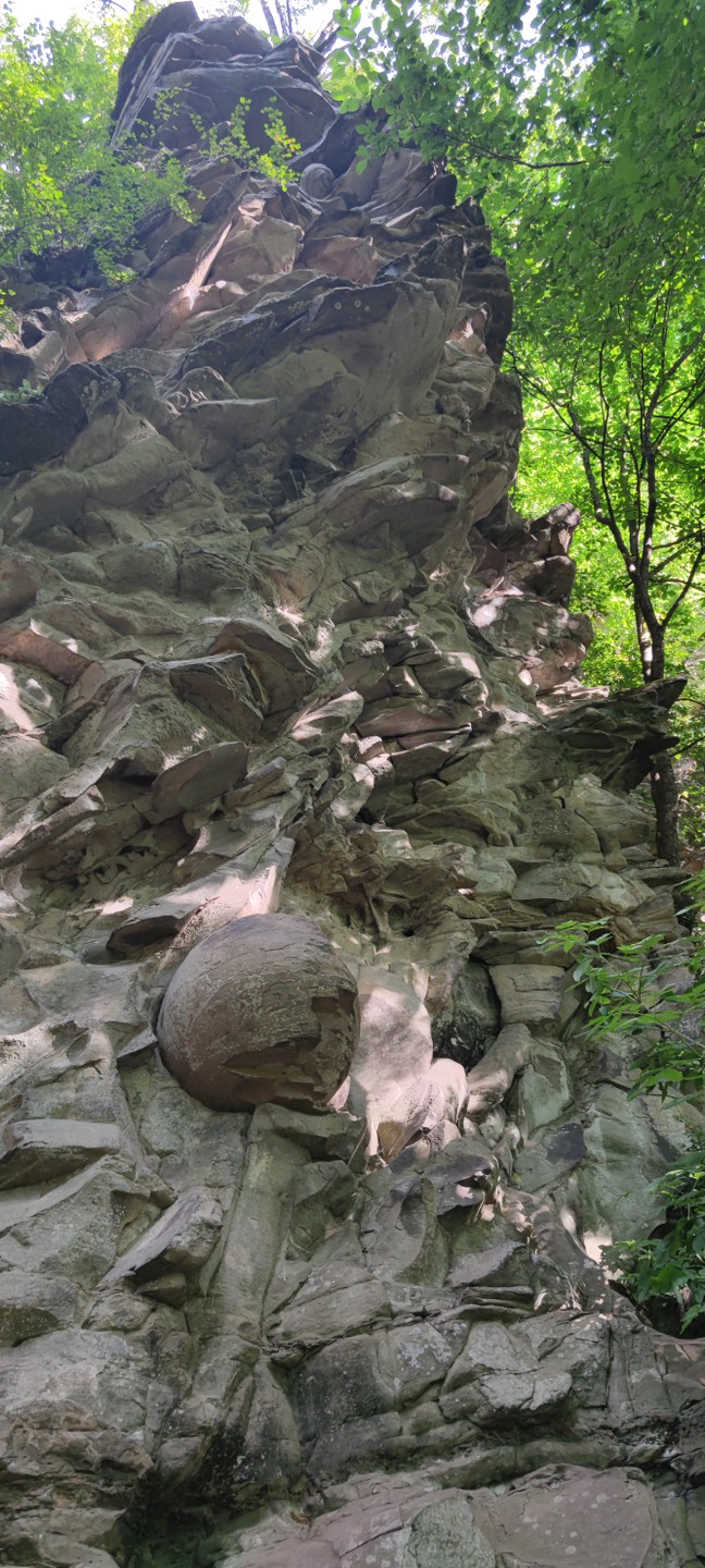 Архыз – жемчужина Кавказа, и это был великолепный день, проведенный там! Наш гид Анзор- настоящий кавказский