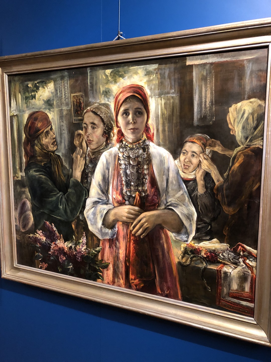 Это была наша вторая экскурсия с Инной. Йошкар-Ола очень впечатлила, необычная, яркая. Художественная галерея с картинами