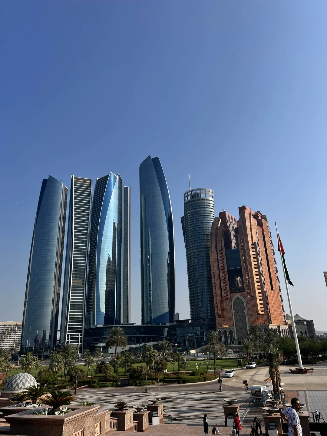 Хочется выразить благодарность Фаруху, который всегда был на связи, все подробно рассказал т подготовил к экскурсии