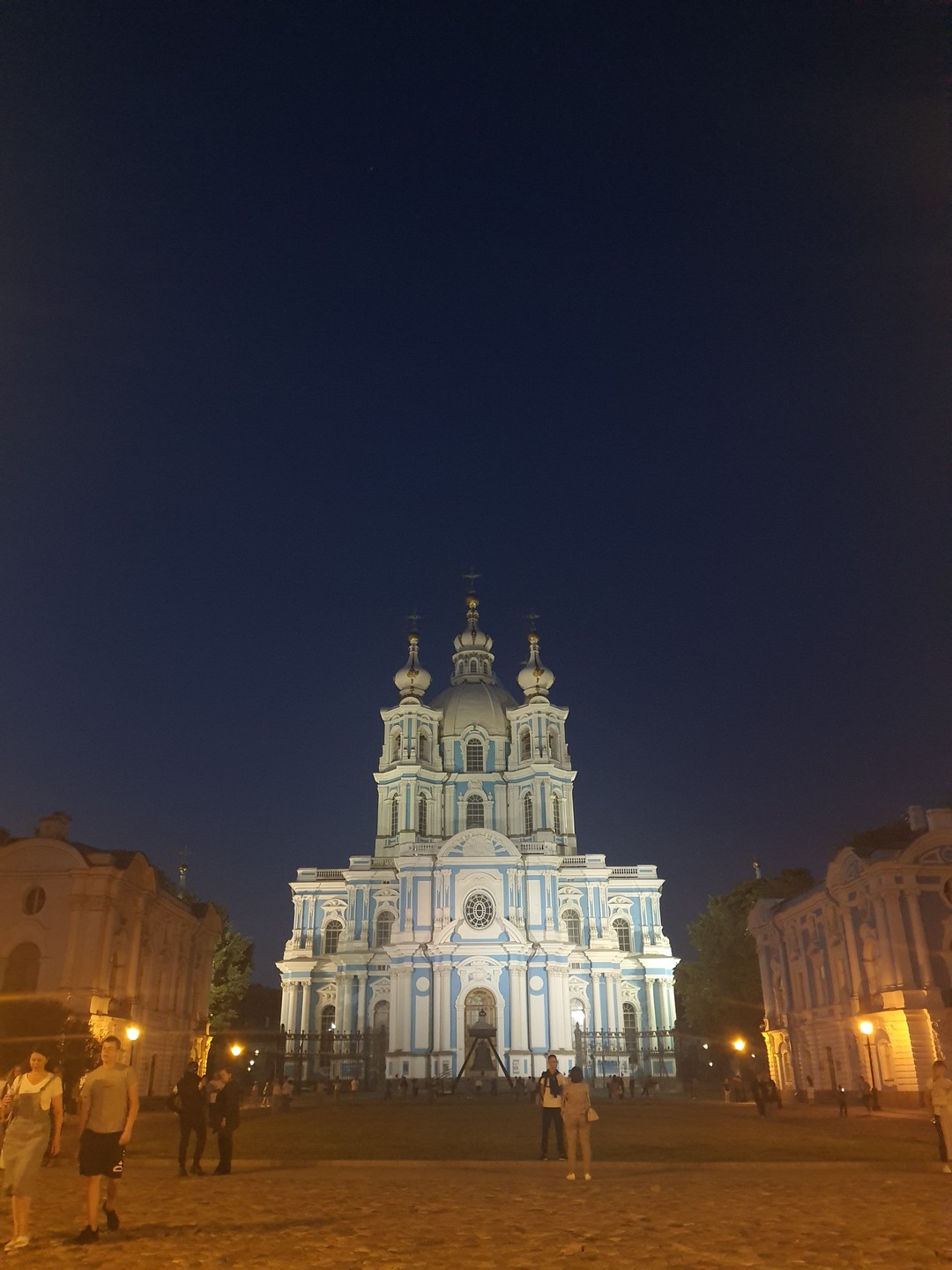 Автобусная экскурсия по ночному Петербургу + разведение мостов (Софья)