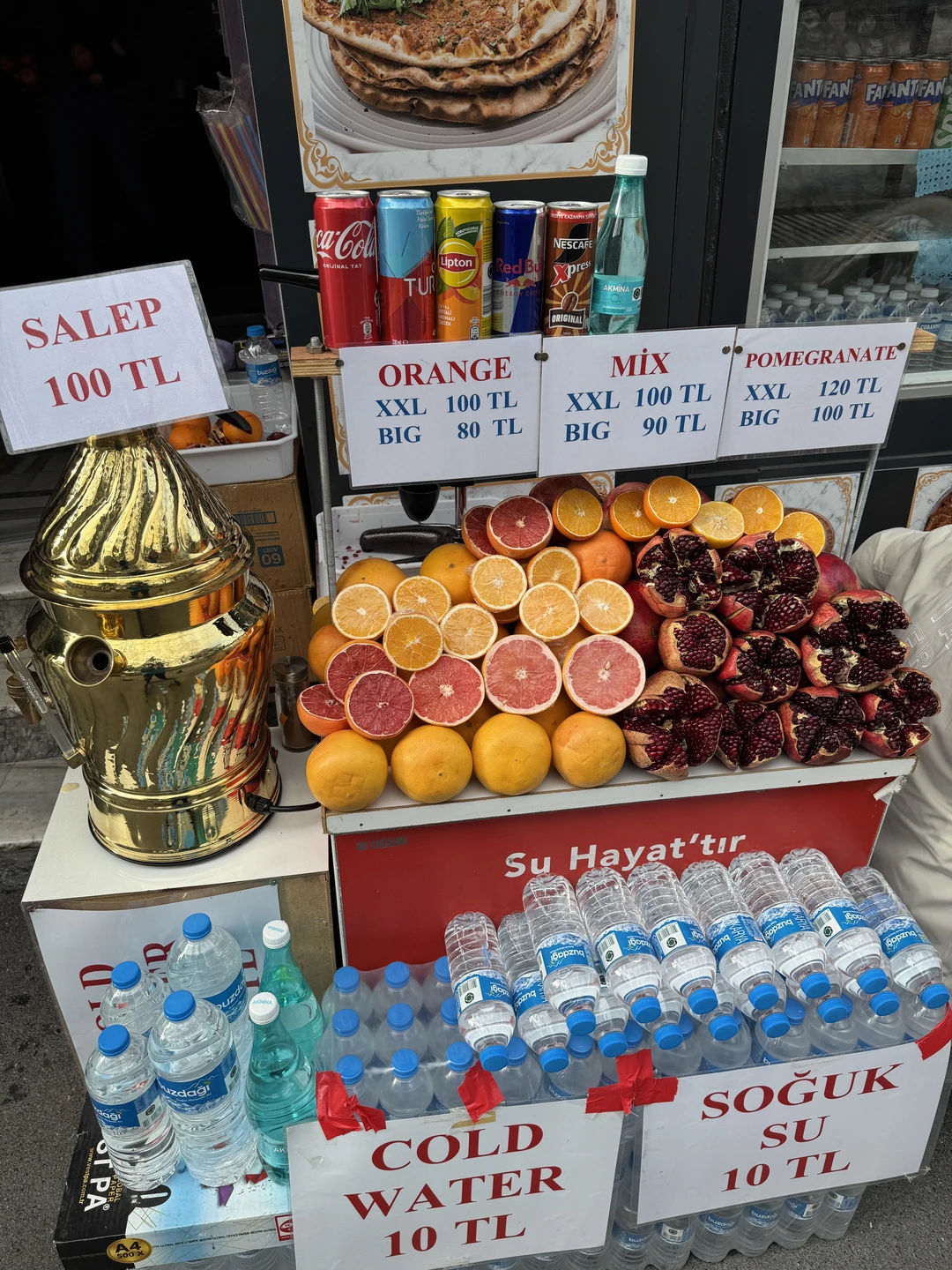 Отличная экскурсия по ключевым туристическим точкам с рассказом об истории города и современной советской и религиозной